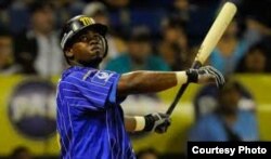 El avileño Adonis García (Navegantes de Magallanes) guardará como un agradable momento jugar frente a sus paisanos del Villa Clara en la Serie del Caribe 2014.