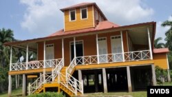 Vista de la casa natal de los Castro en Birán, Holguín. 